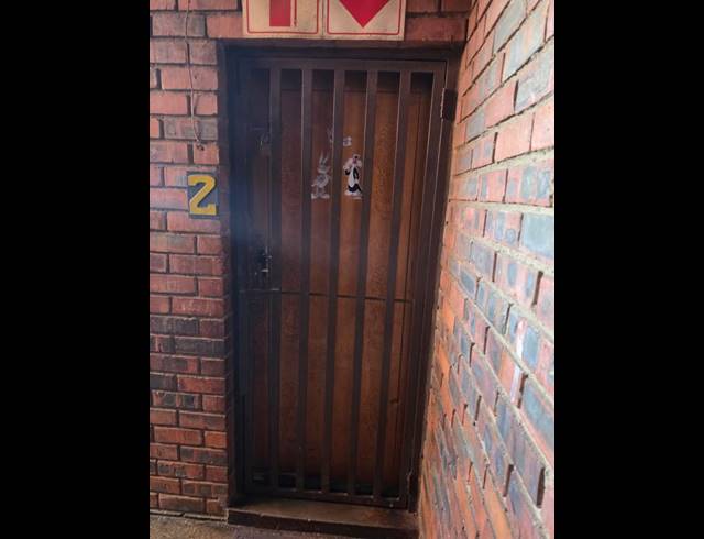 1 BEDROOM APARTMENT FOR SALE IN TURFFONTEIN